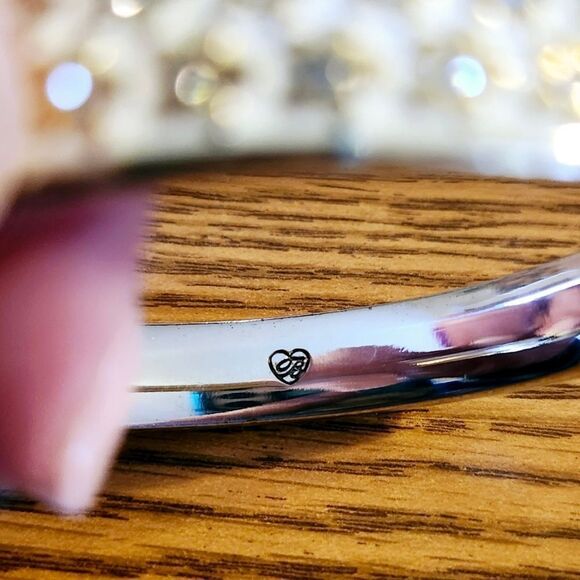 BRIGHTON "Loves Me" Gold and Enamel Floral Hinged Bracelet WEDDING GUEST! - Picture 6 of 11